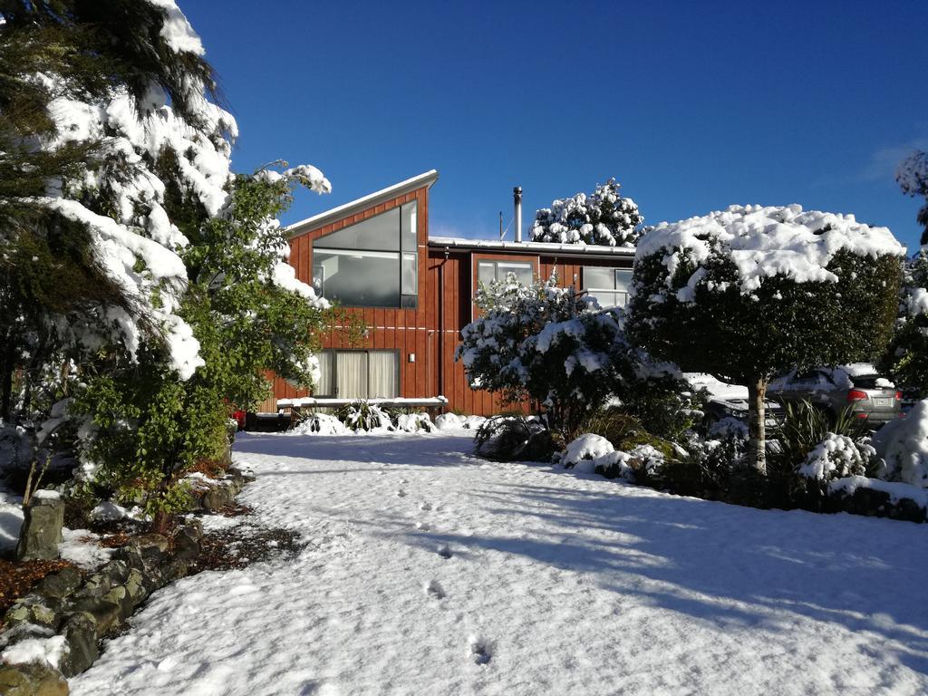 The Bach Apartment Saint Arnaud Bagian luar foto